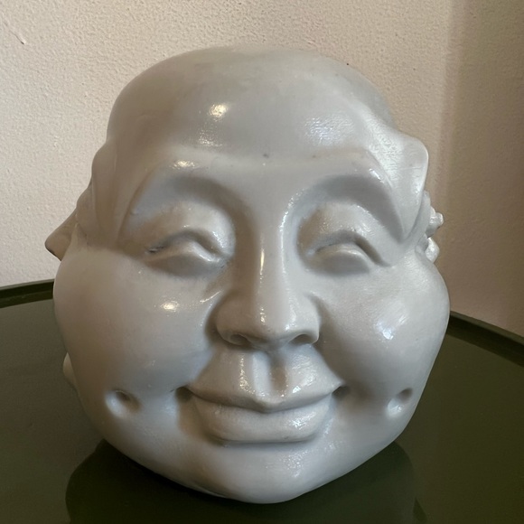 Resin Buddha Sculpture - Picture 5 of 5